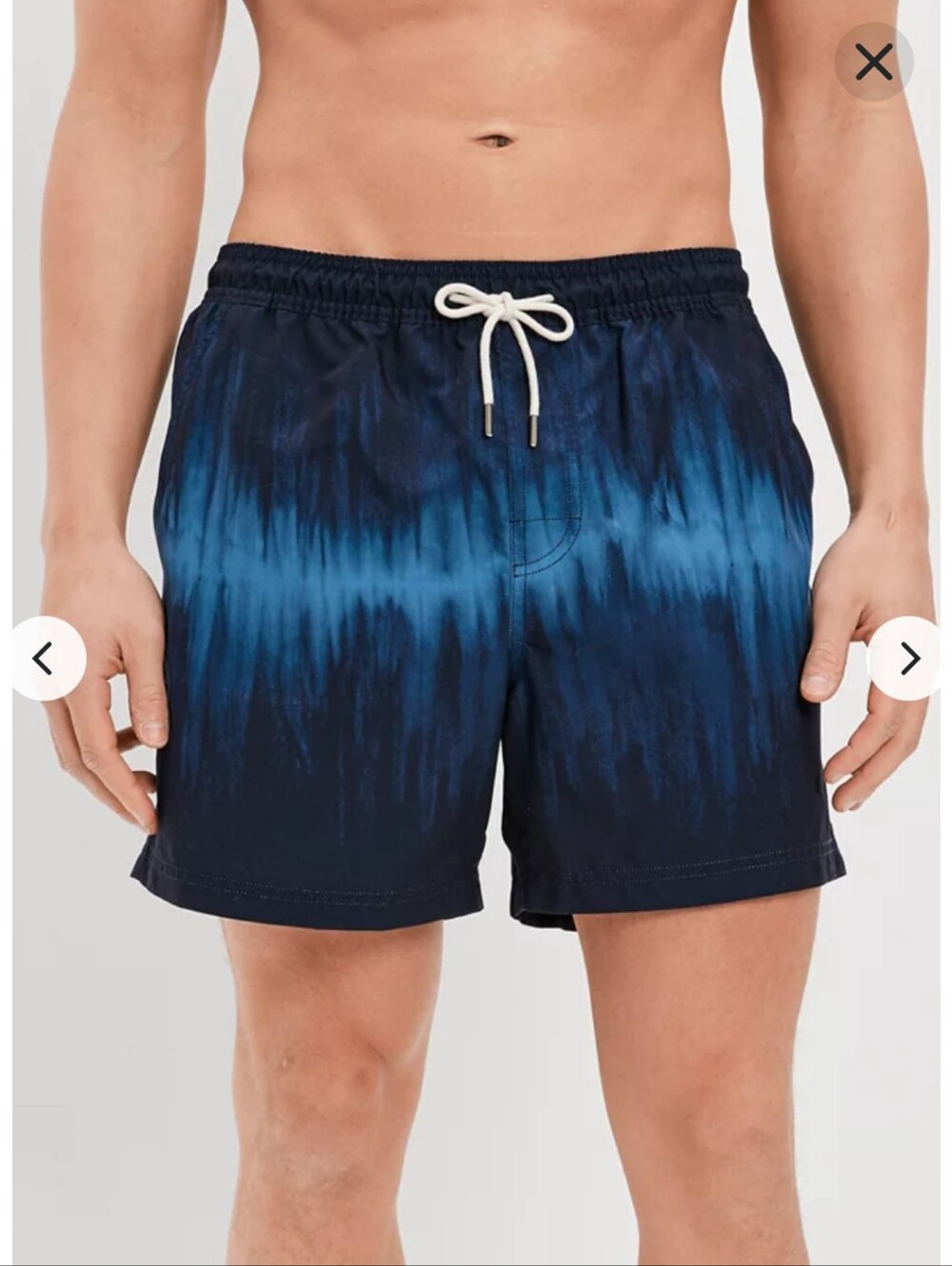 American Eagle Outfitters Men's Navy and Blue Ombre Swim Trunks Size M